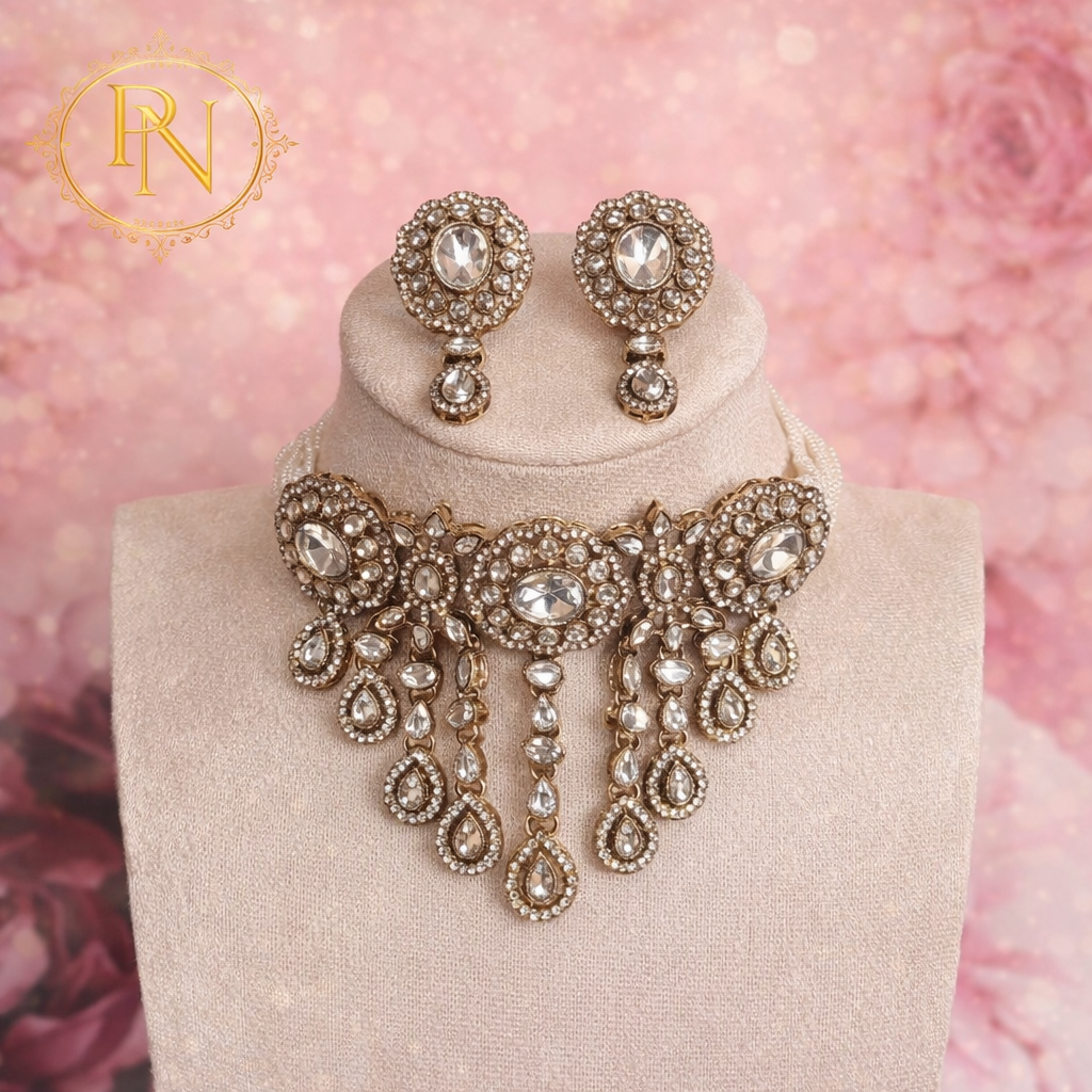 Ayaat Choker in Silver White