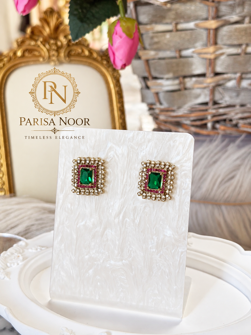 Mahira Emerald Designer Hasli Necklace Set