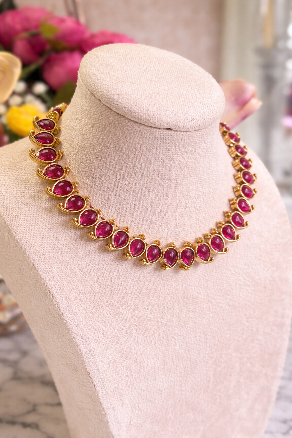 Archana Simple Kundan Necklace Set