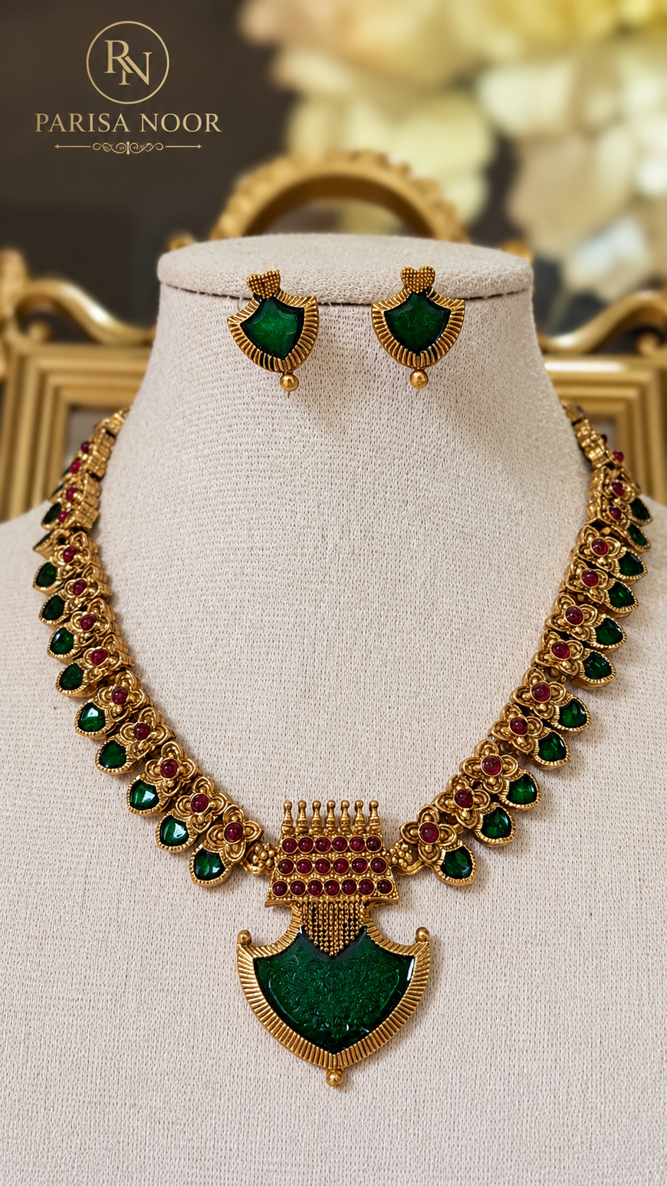 Pakiza Emerald Green Royal Necklace Set