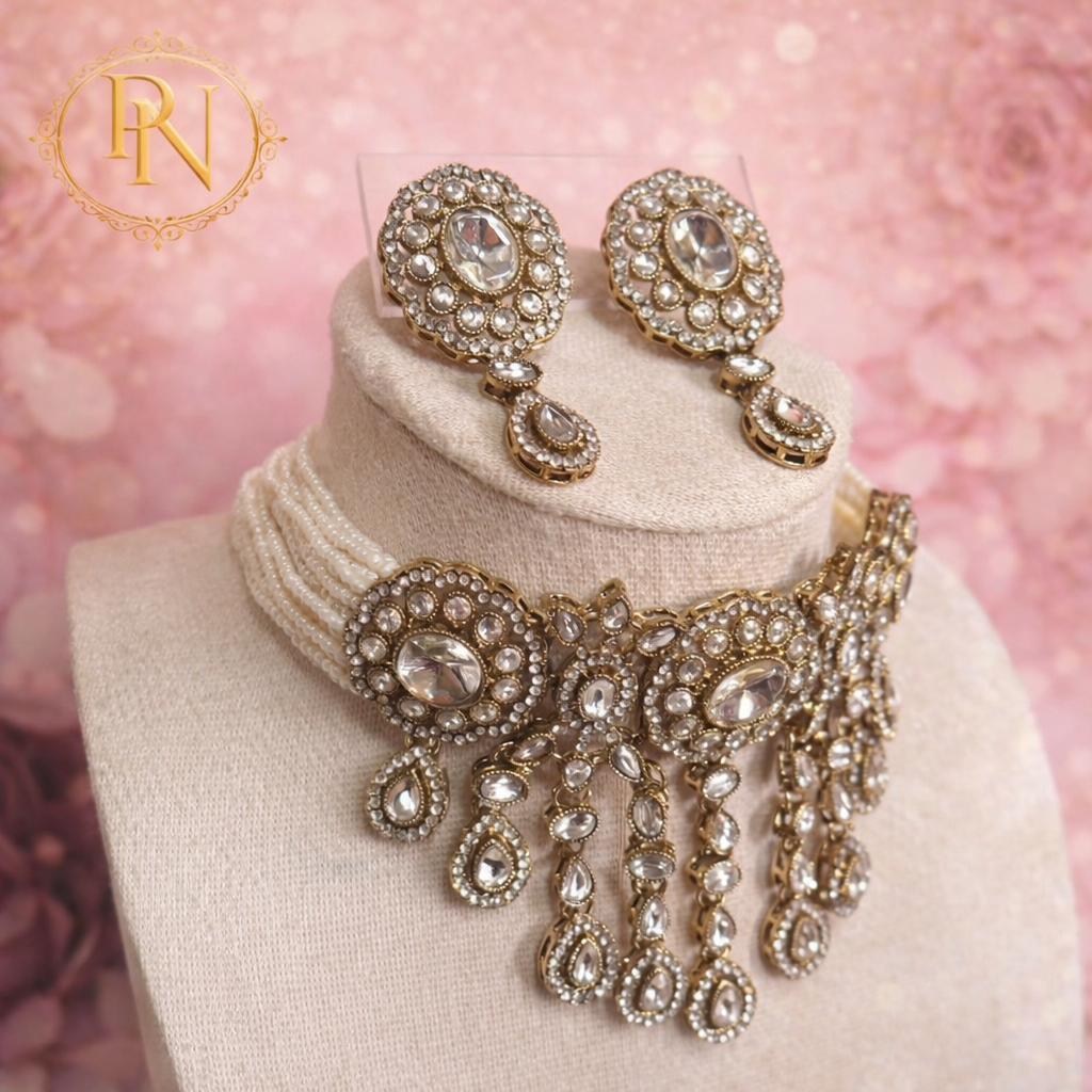Ayaat Choker in Silver White