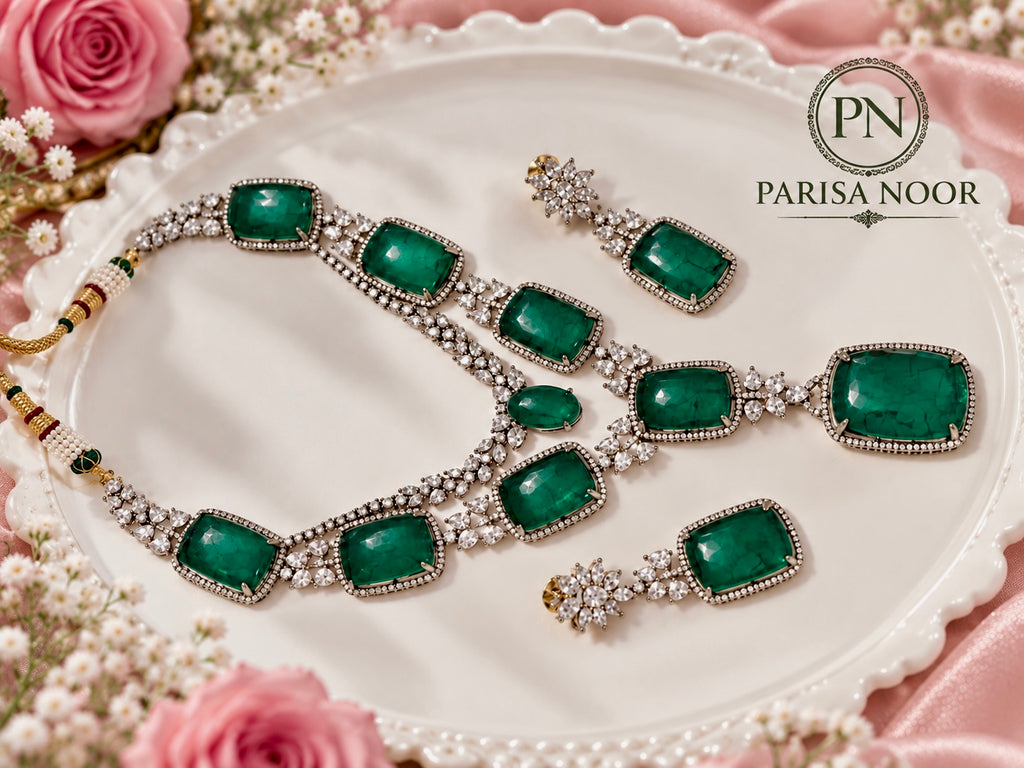 Zarevisha Emerald Green Luxury Semi-Long Necklace Set