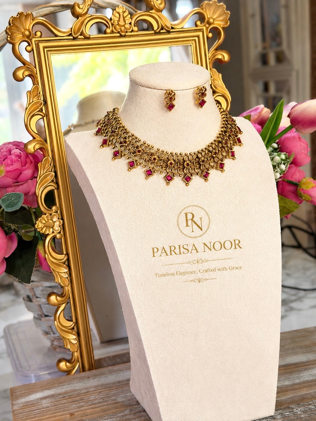 Iryna Heritage Necklace Set