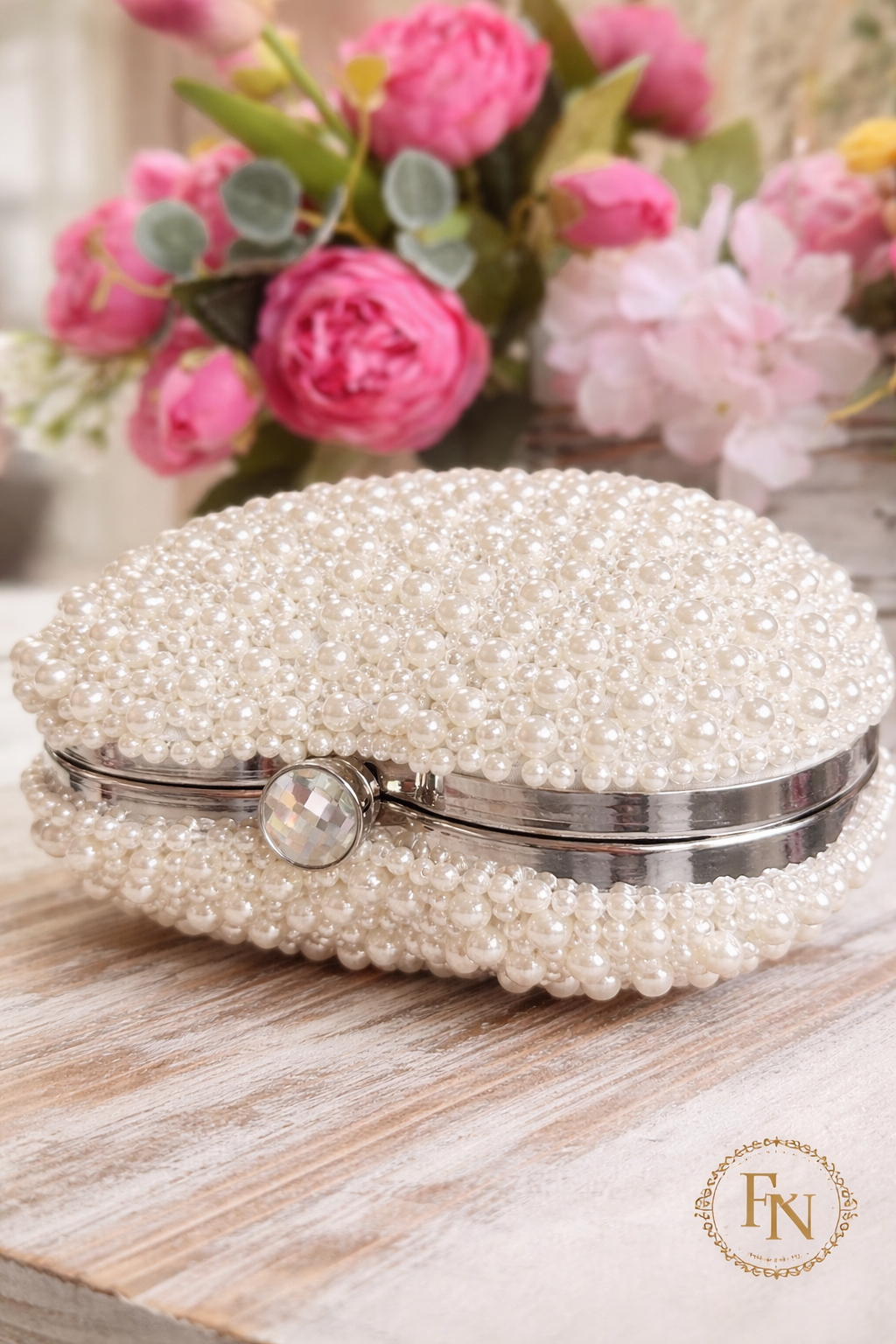 Pearl Elan Luxury Clutch