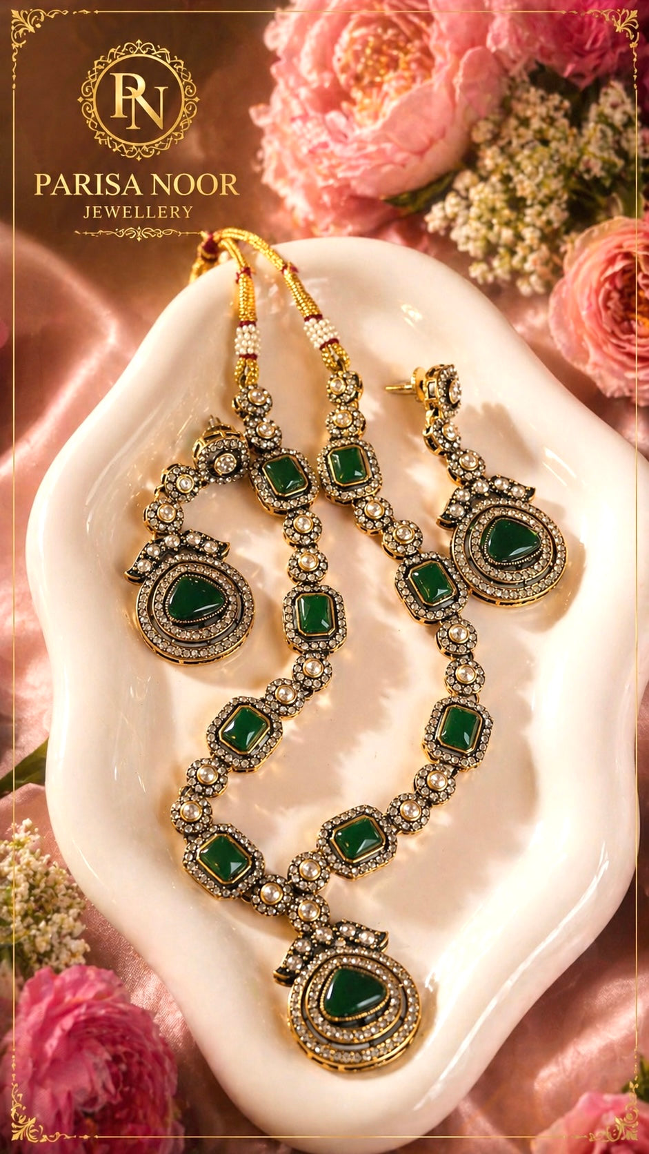 Deena Emerald Kundan Pendant Necklace Set