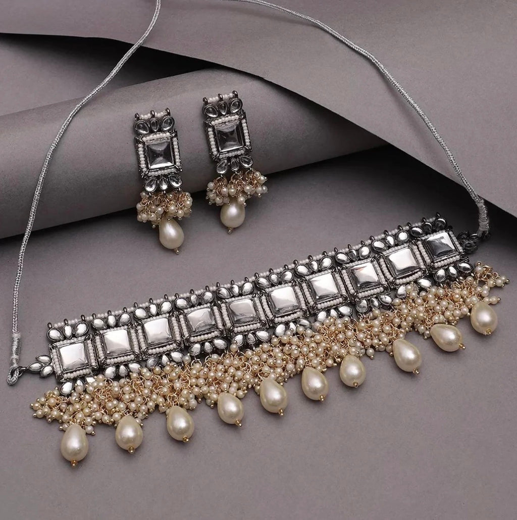 Safa Pearl Luxe Choker Set