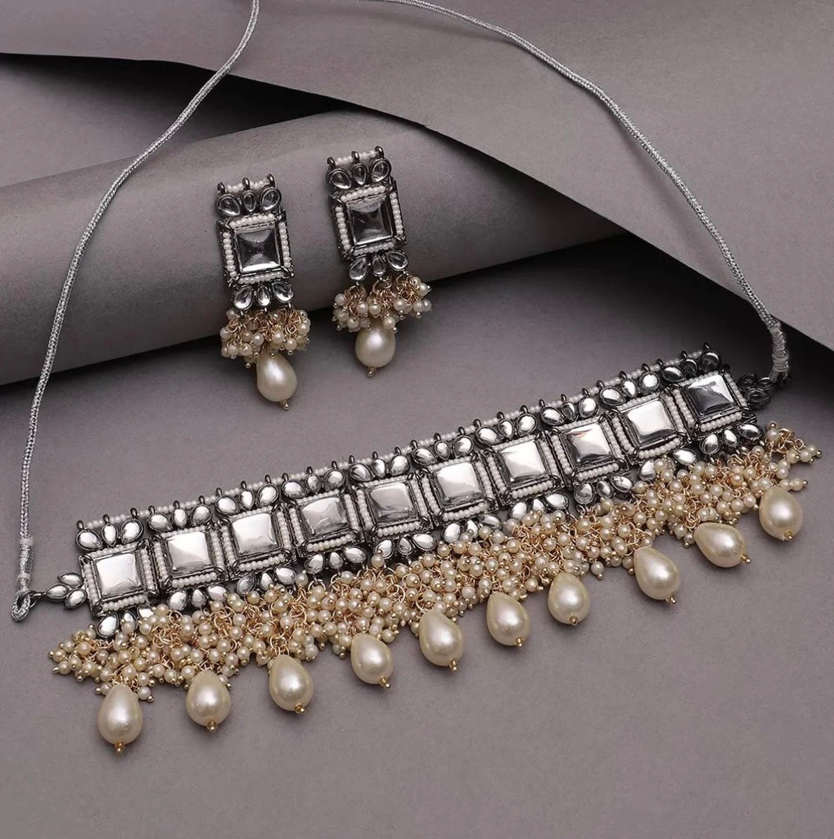Safa Pearl Luxe Choker Set