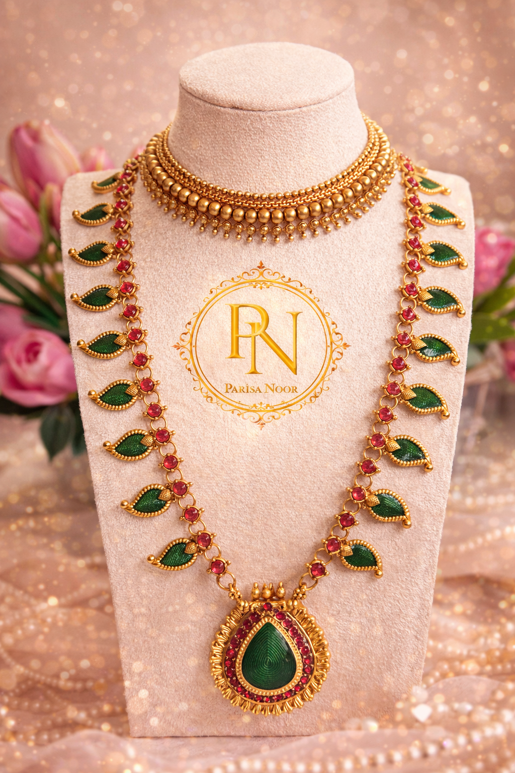 Laiba Glow Necklace Set