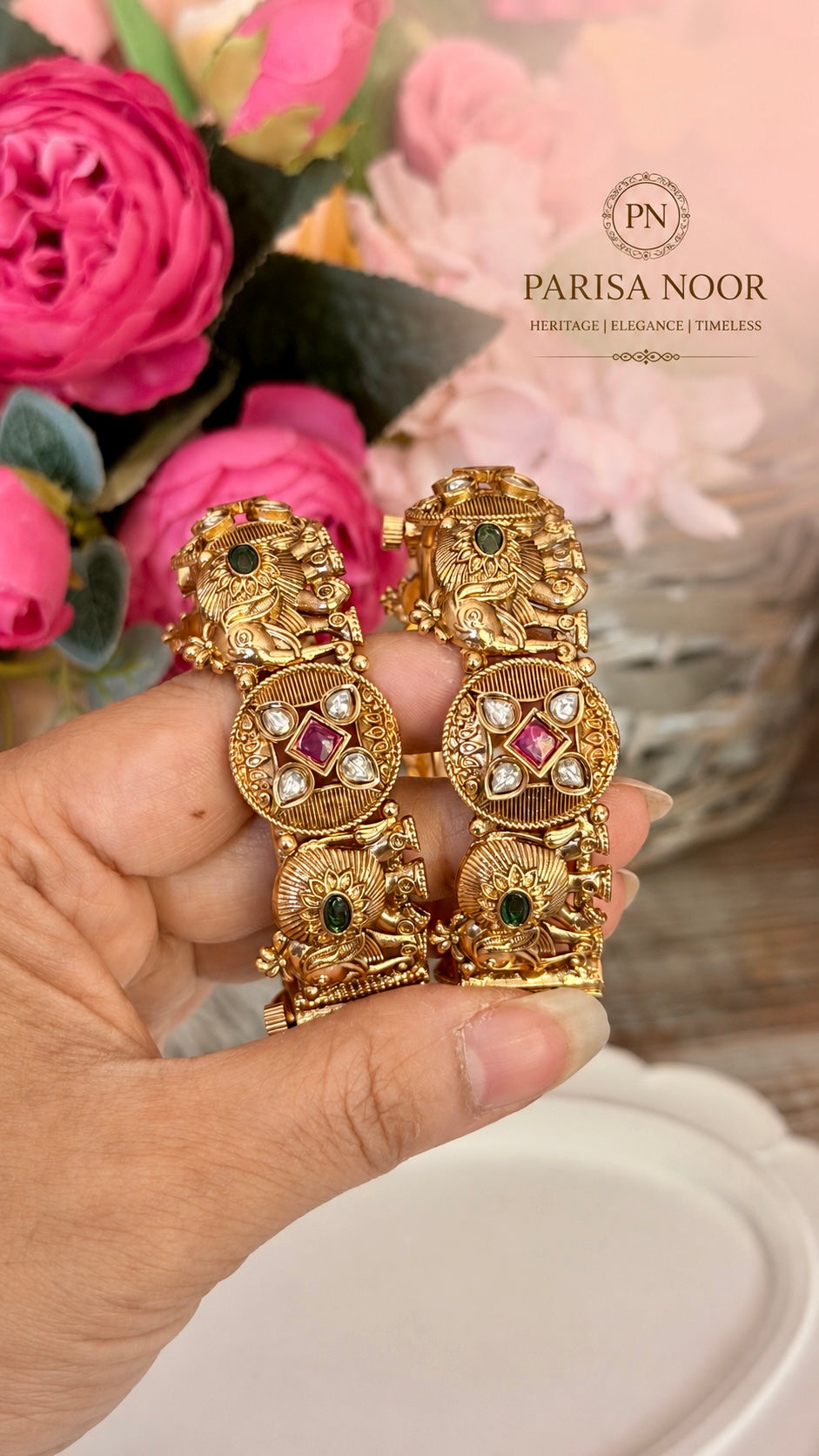 Vihana Heritage Openable Bangle Pair