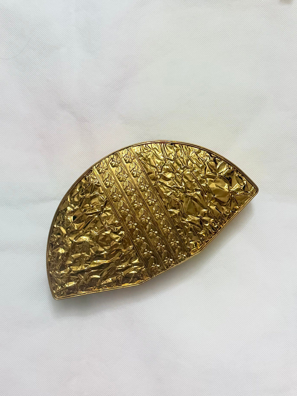 Dilhara Mother Of Pearl Fan Clutch