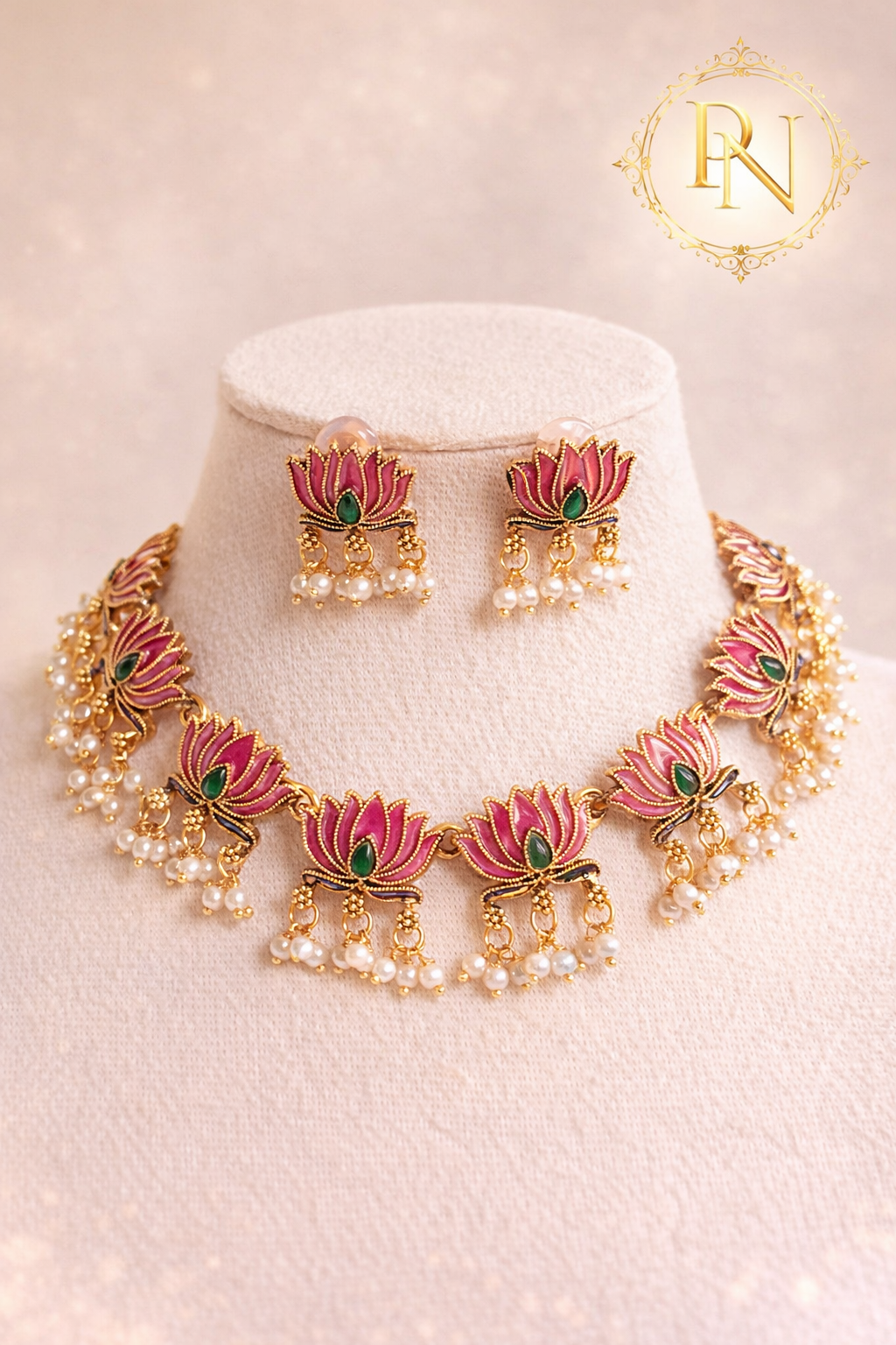 Noor Blossom Lotus Necklace Set