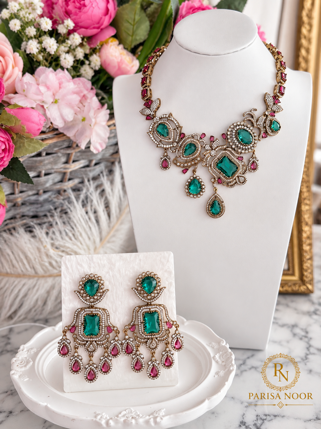 Zarviana Premium Victorian AD Designer Necklace Set