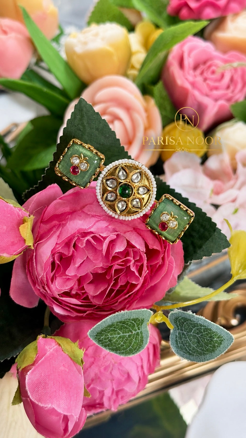 Mukti Heritage Two-Finger Ring