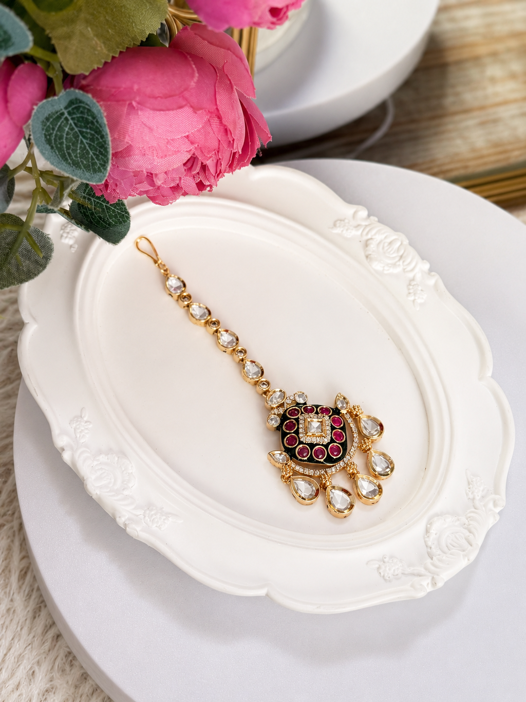 Farin Luxury Moissanite Teeka