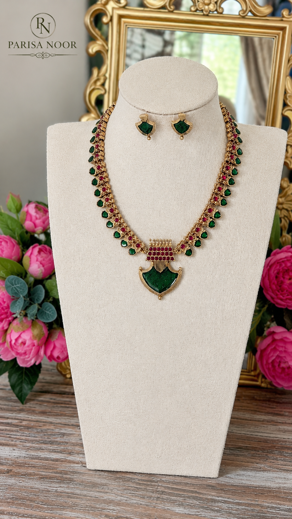 Pakiza Emerald Green Royal Necklace Set