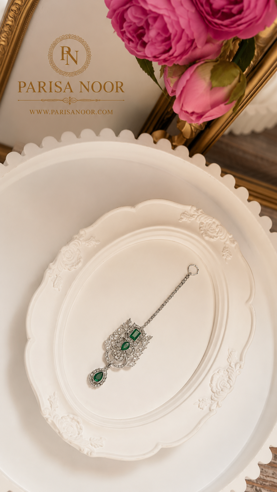 Aurelia Emerald AD Choker Necklace Set