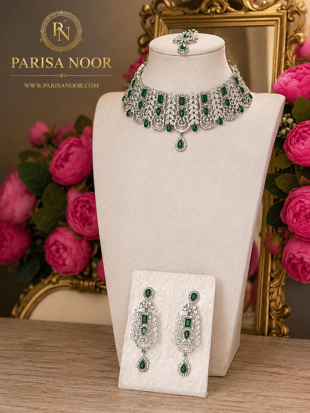 Aurelia Emerald AD Choker Necklace Set