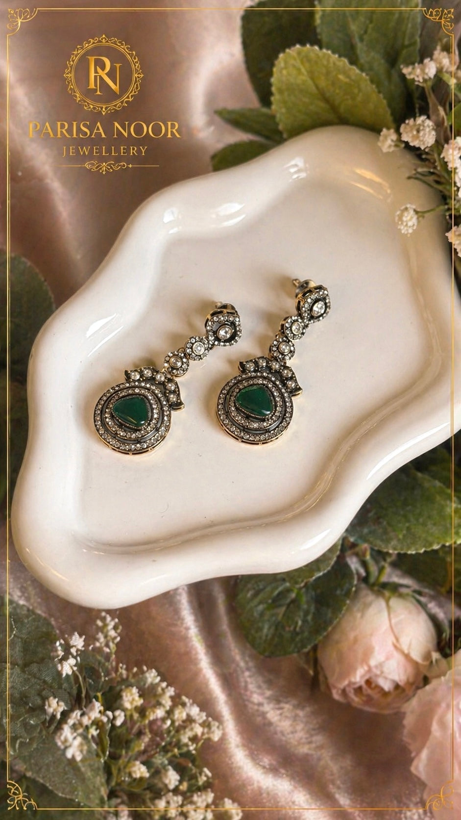 Deena Emerald Kundan Pendant Necklace Set