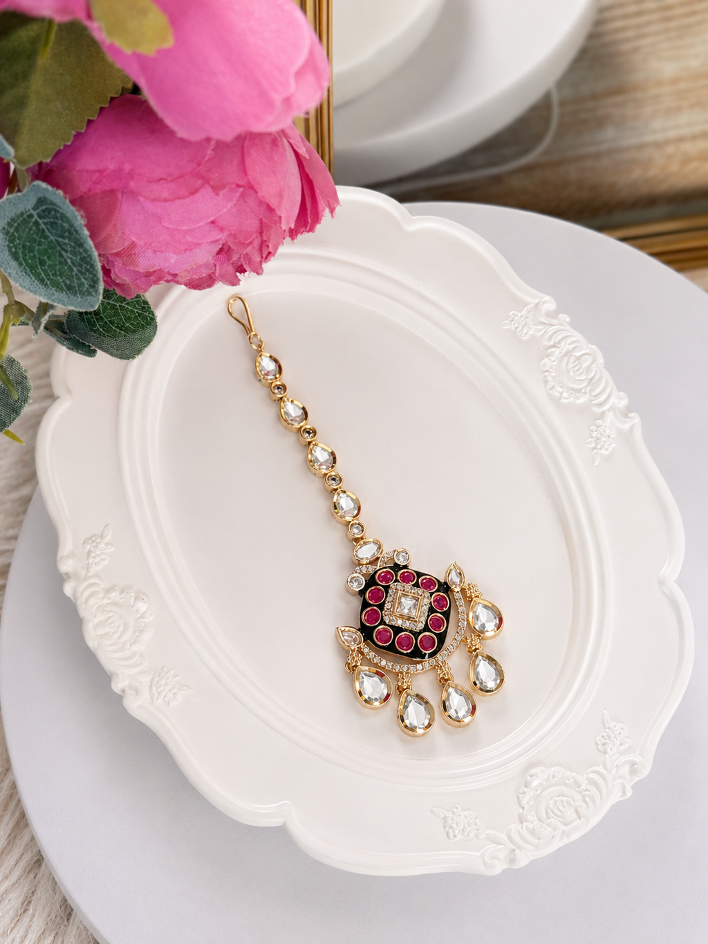 Farin Luxury Moissanite Teeka