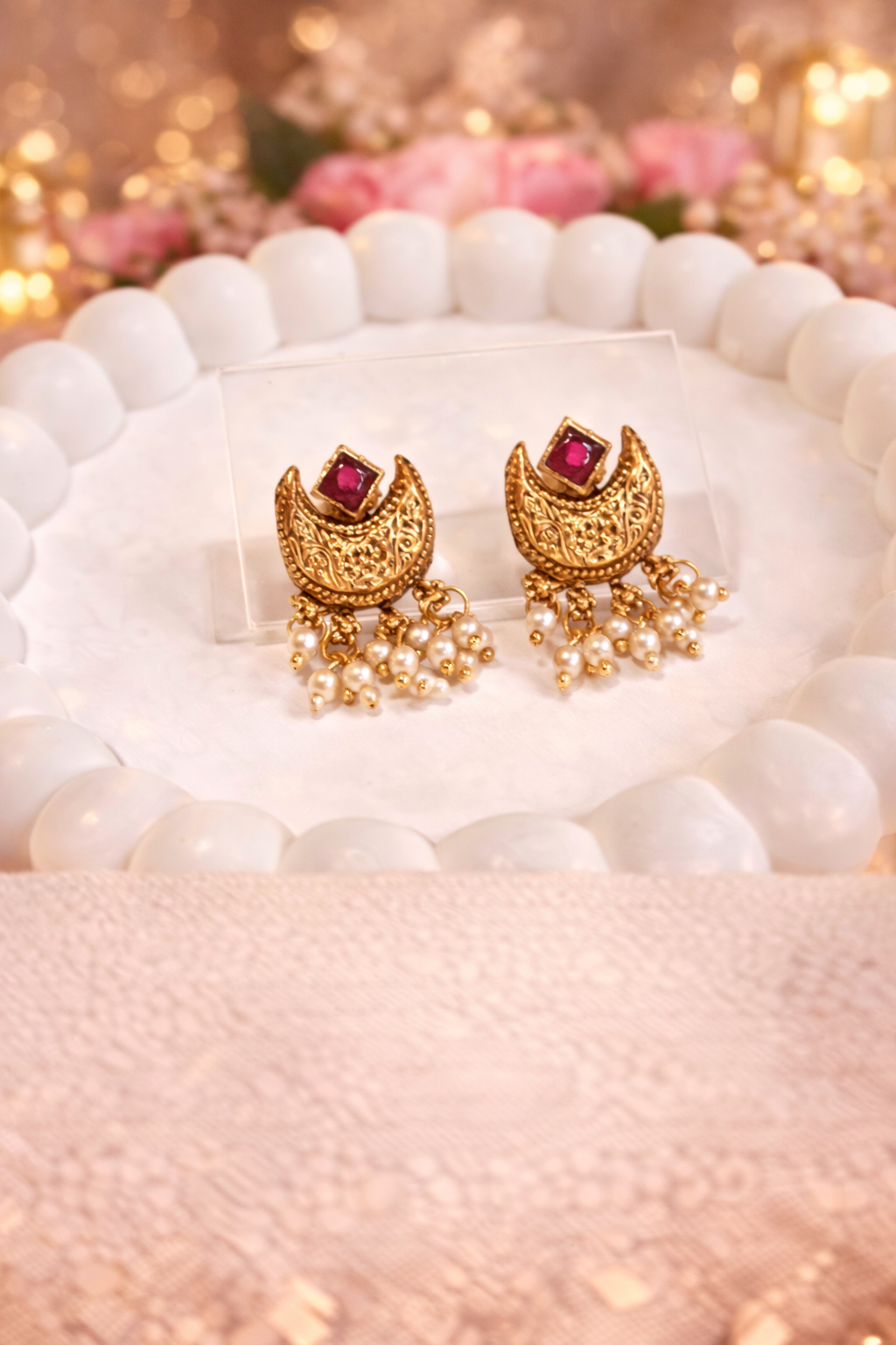 Half Moon Heritage Pearl Necklace Set