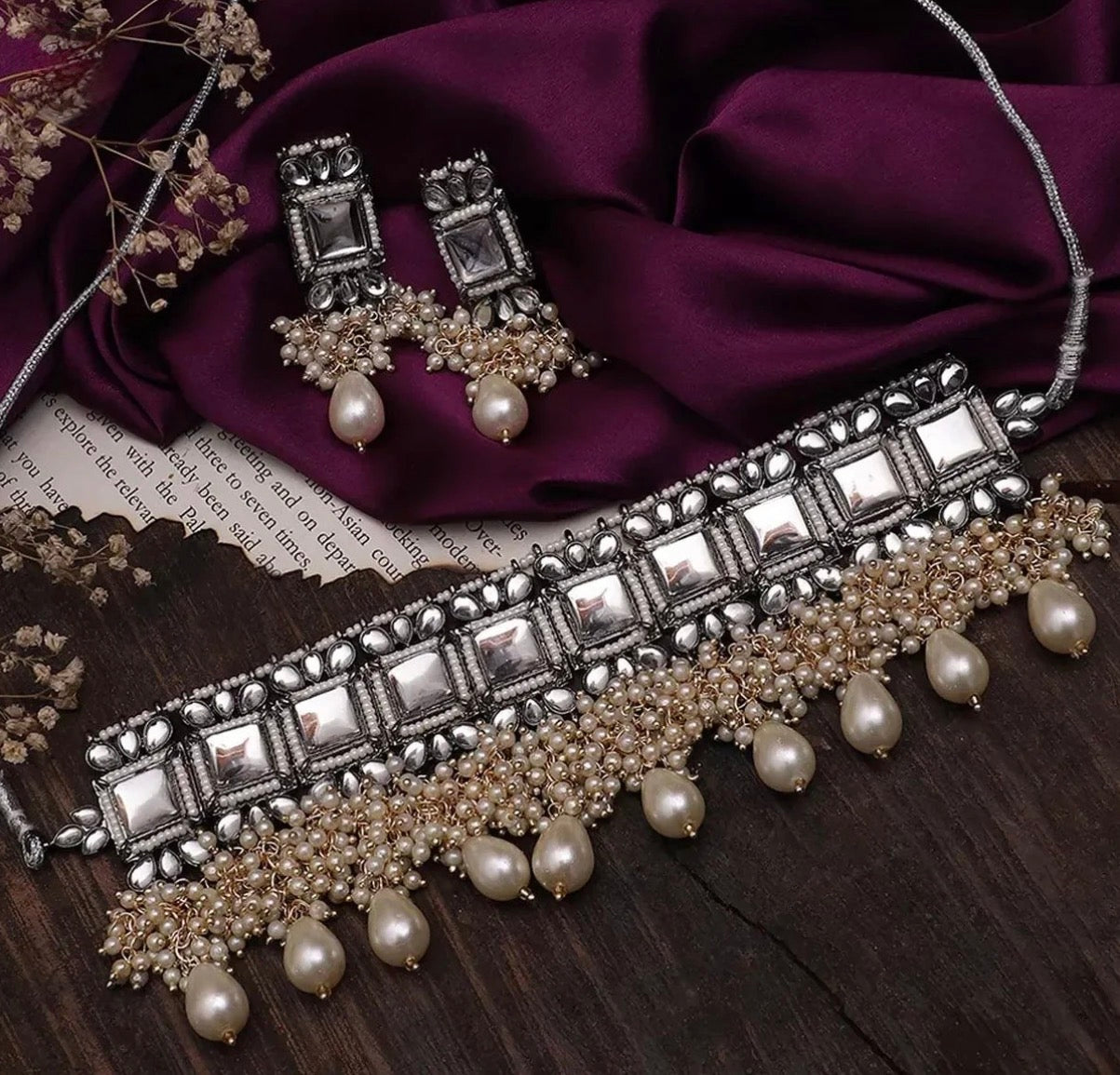 Safa Pearl Luxe Choker Set