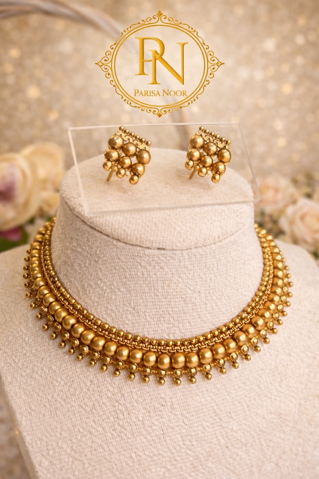 Laiba Glow Necklace Set