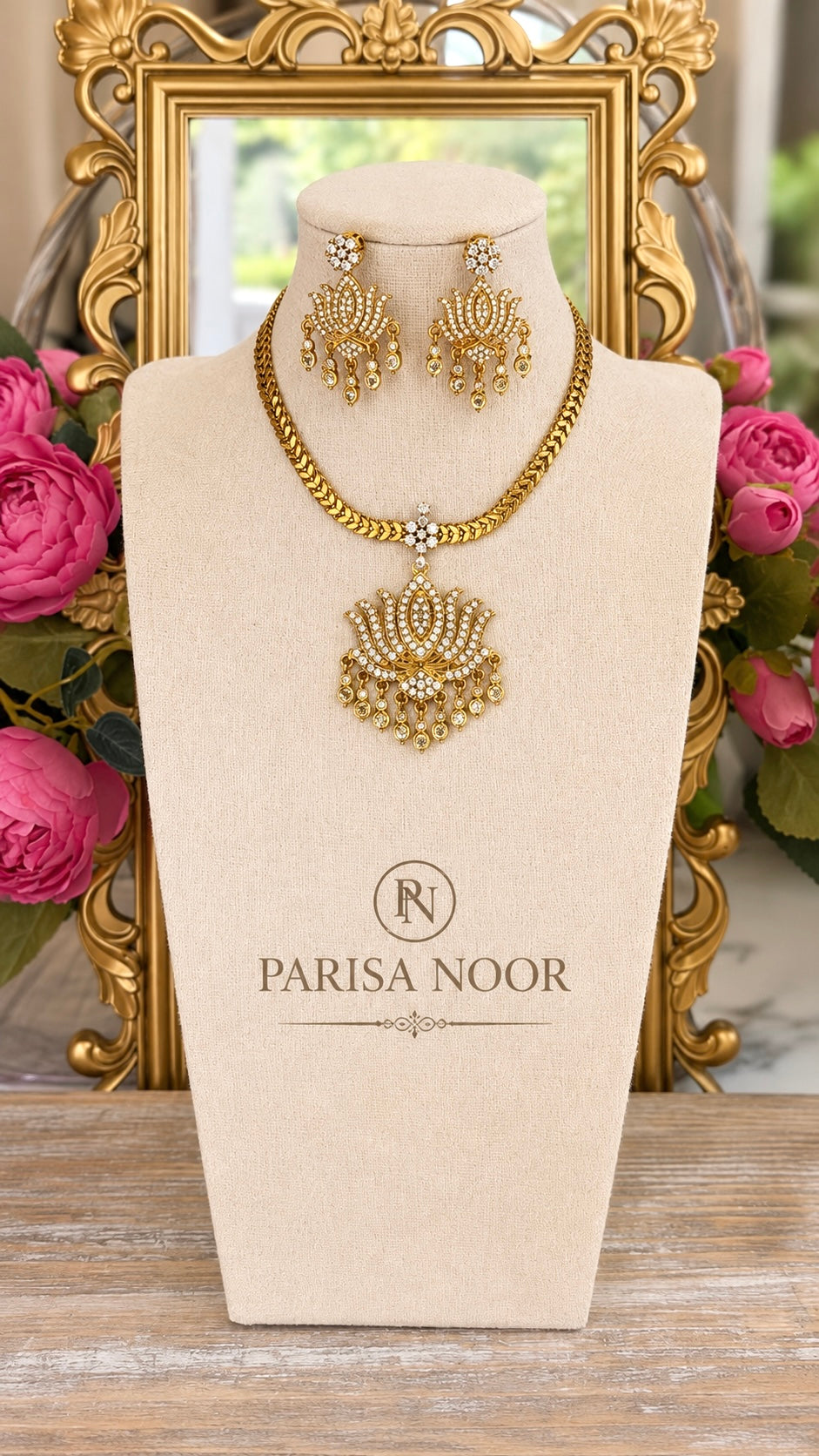 Nilofer Lotus Moissanite Necklace Set