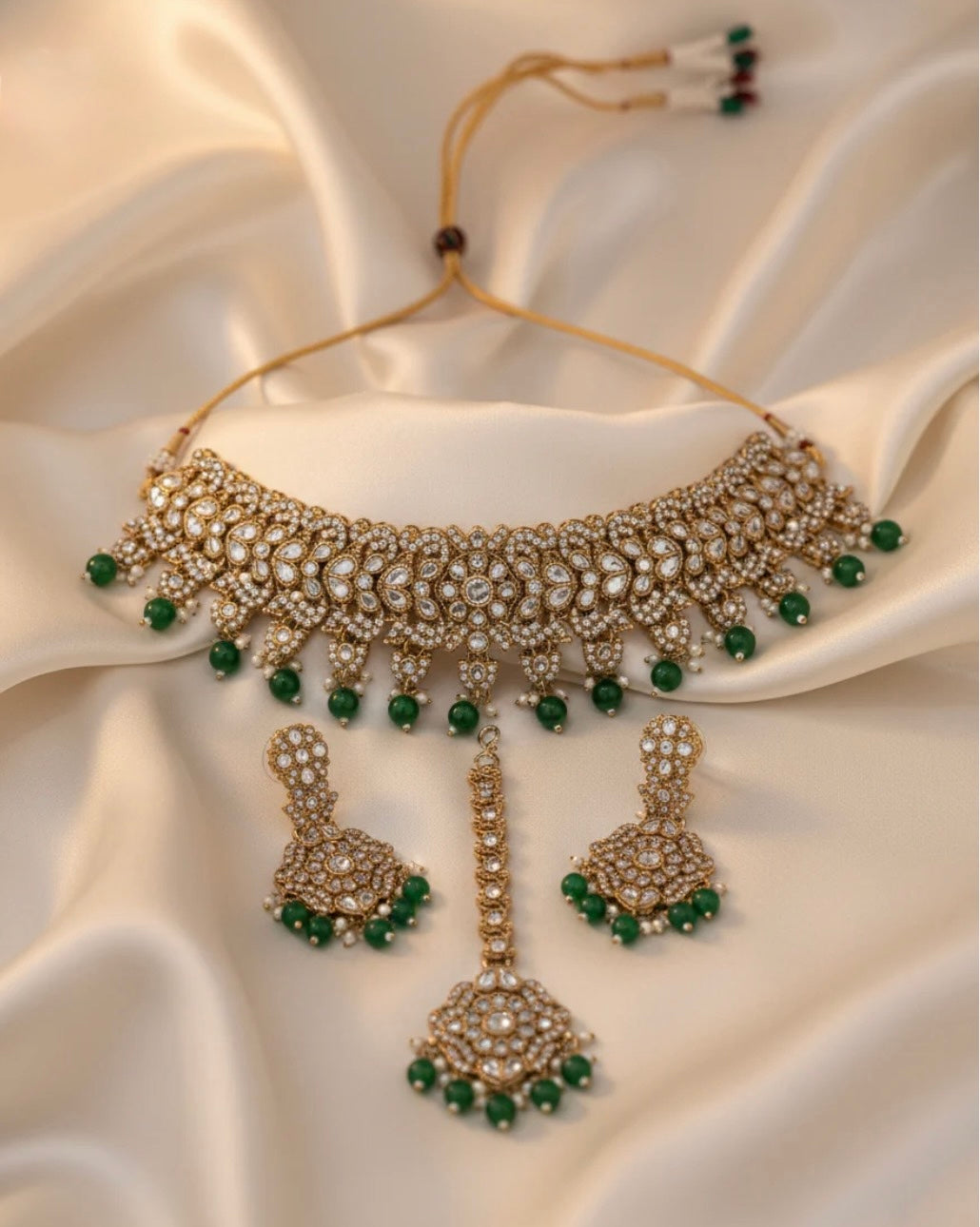 Sharvari Green Premium Necklace Set with Earring and Teeka