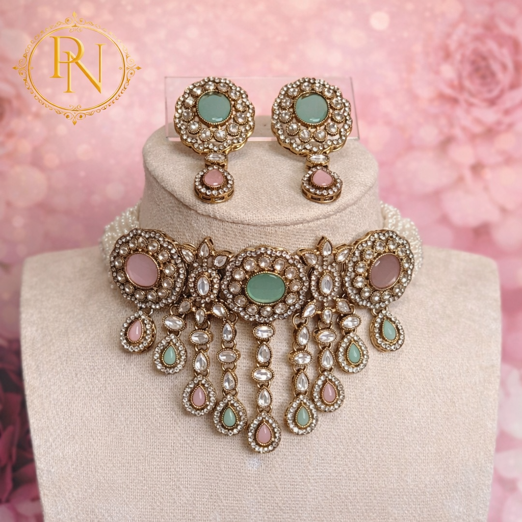 Ayaat Choker in Pastel