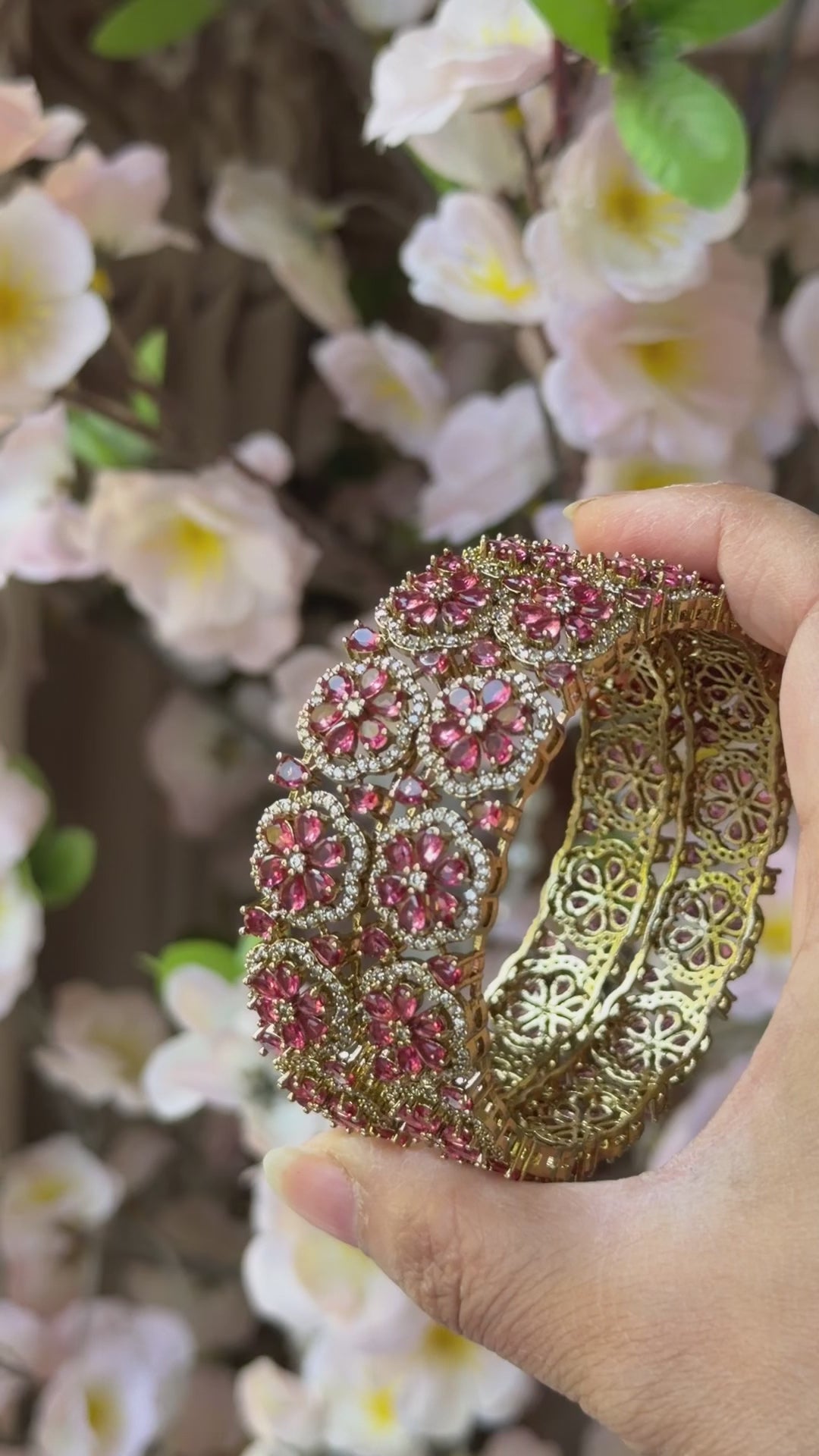 Arezia Premium Victorian AD Wine Red Bangles