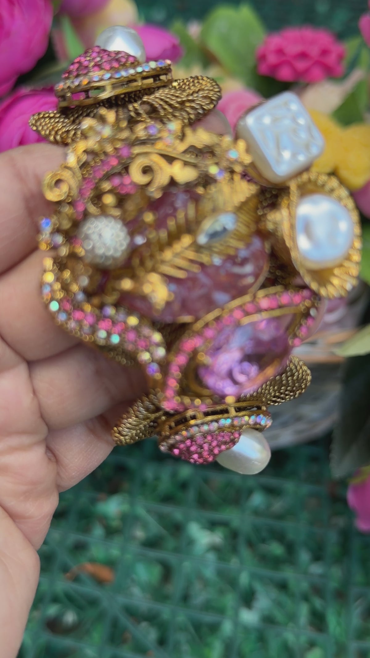 Lale Luxury Turkish Pearl & Rose Cuff Bangle