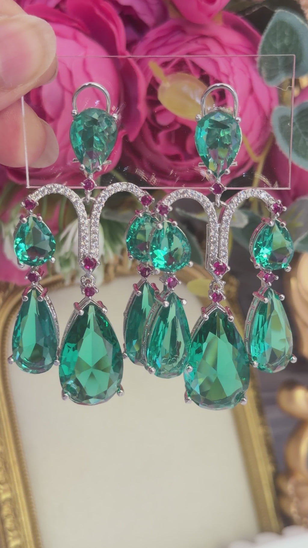 Emerald Étoile Luxury Chandelier Earrings